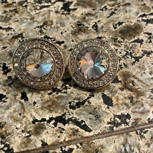 Gold Tone Crystal Round Vintage Clip On Earrings Stunning! - Picture 10 of 15